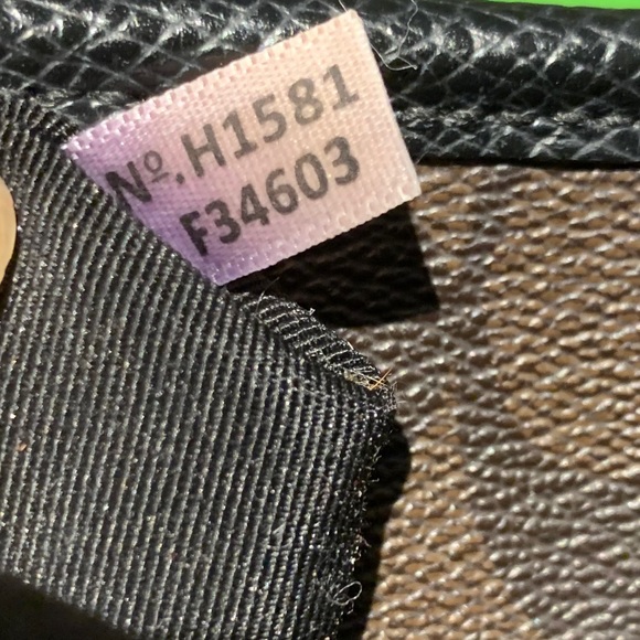 COACH Brown and Black Leather Shoulder Bag Purse - Picture 10 of 10